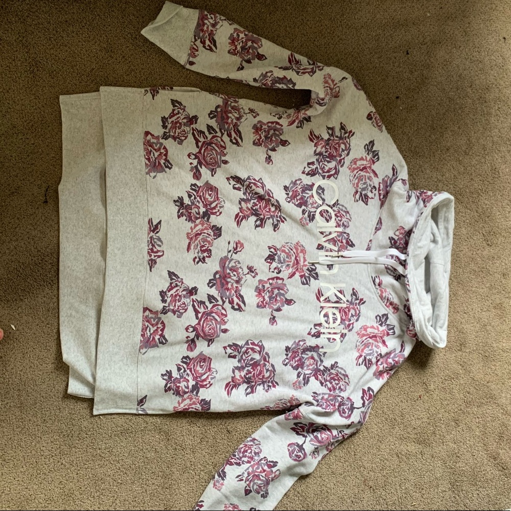 Clavin Klein sweatshirt